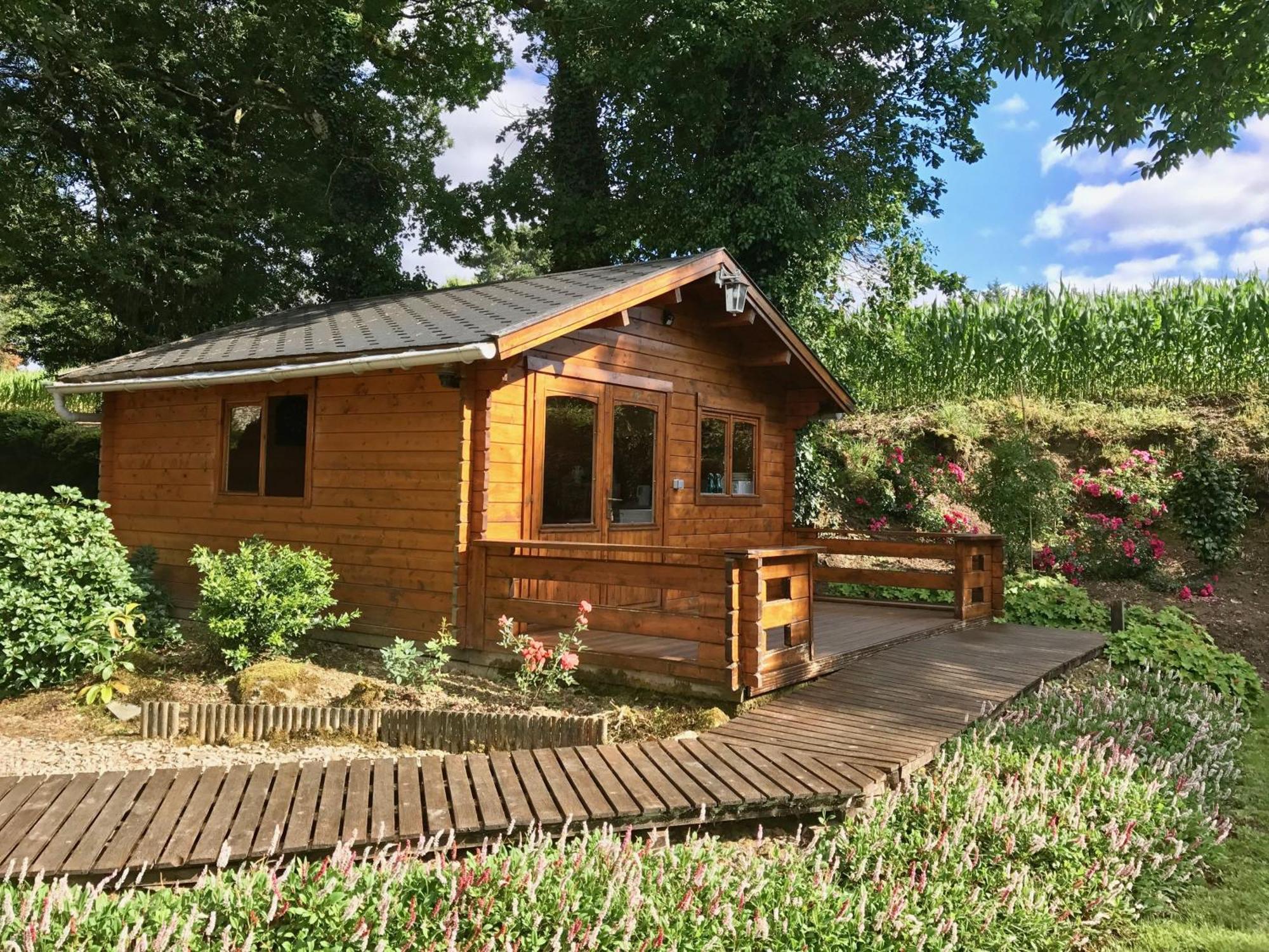 Chambres D'Hotes Les Tilleuls Poullaouen Luaran gambar