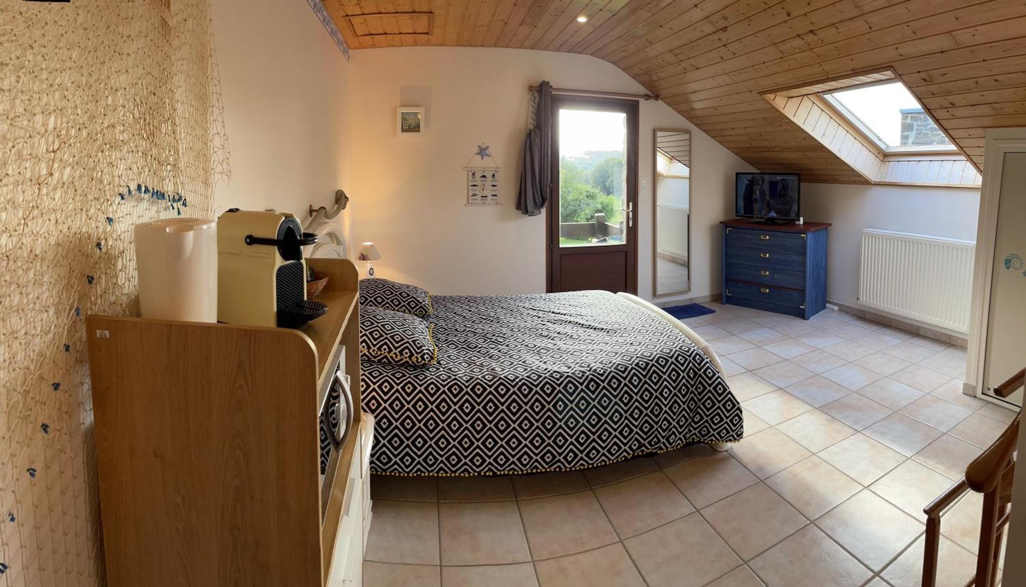 Chambres D'Hotes Les Tilleuls Poullaouen Luaran gambar